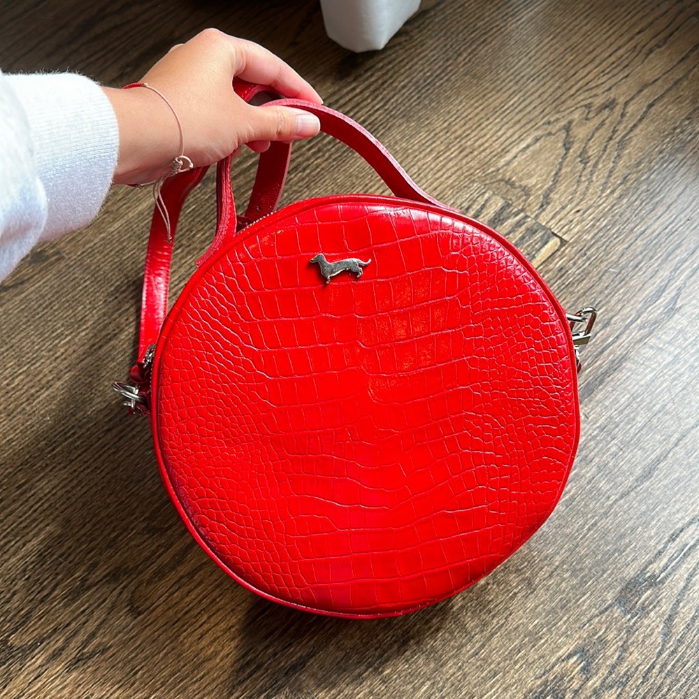 BEAUTIFUL RED NEW HANDBAG